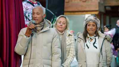 Om samen met ons
z'n prachtige nummer te eren. - Wham!: Last Christmas Unwrapped