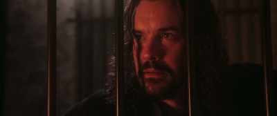 (ominous music continues)
(fire crackling) - The Highwayman