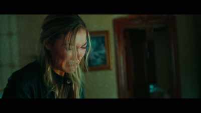 (ominous music) (Gabbi crying) - Woman in the Maze