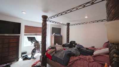 [ominous music playing] - How To Build a Sex Room