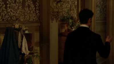 [ Ominous music plays ] - Ms Fisher's Modern Murder Mysteries
