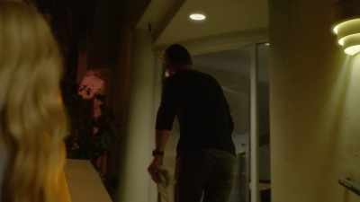[ominous music] - Dirty John