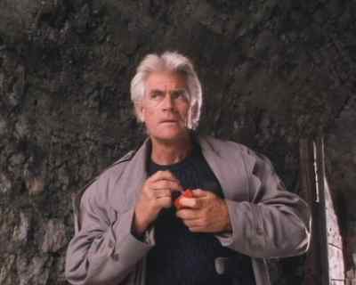[ominous music] - Trancers 4: Jack of Swords