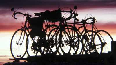 ♪ On an asphalt desert trail ♪ - Shadow of a Wheel