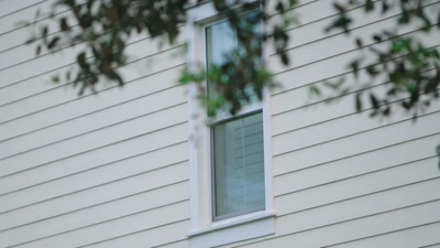 On April 7th, 2018 they were all at
home - Killers: Caught on Camera