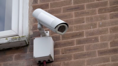On average, each person in London - Killers: Caught on Camera