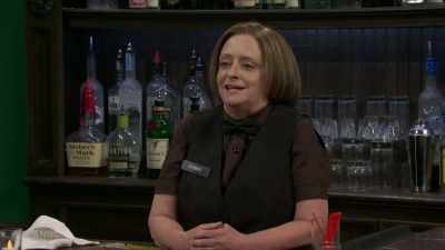 ‫On your feet!
‫Coming up.
‫Sit your asses down! - SNL50: The Anniversary Special