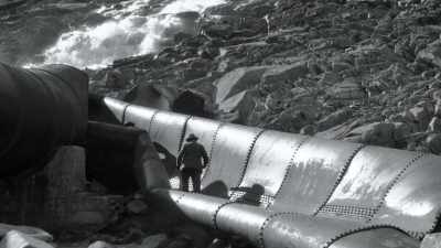 On May 27, 1927, an explosion - Flood in the Desert