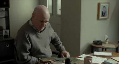 (ON PHONE} Well, that's fine, - I, Daniel Blake