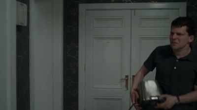 [ ON PHONE ]
You've reached Rachel Fleishman. - Fleishman Is in Trouble