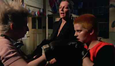 On my right,
we have Miss Amyl Nitrite. - Jubilee