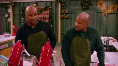- On the outside,
we're gonna decorate it - Baking It