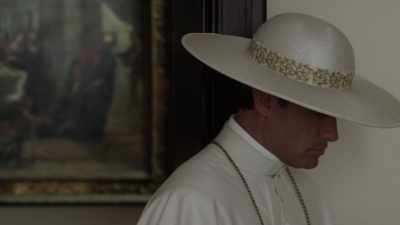 On the plane,
I read this amusing description of Rome. - The Young Pope