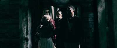 On the right side, I saw a
light in here, via a switch. - Jeepers Creepers: Reborn