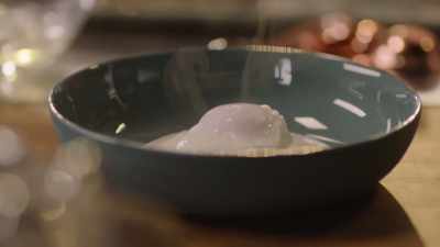 On top - Nigella: At My Table