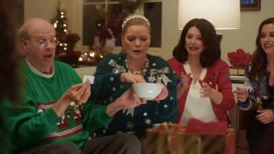 On your turn, you can either
take a wrapped present. - Haul Out the Holly