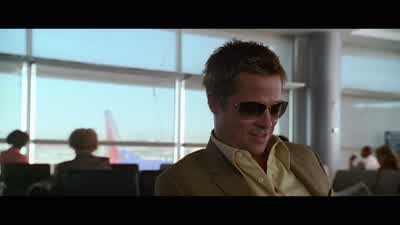 On va appeler les passagers sur liste d'attente. - Ocean's Thirteen