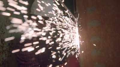 Once activated,
the plasma cutter - The Curse of Civil War Gold