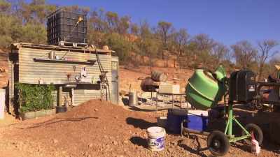 Once you got a good shower,
a good toilet, a kitchen, - Outback Opal Hunters
