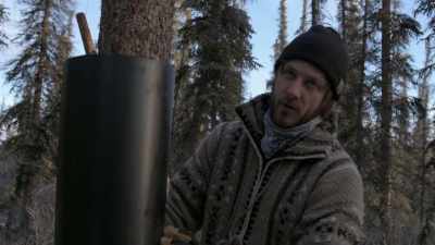 Once they hit this
metal, their claws, - Life Below Zero: Next Generation