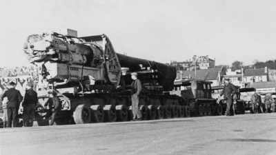 Once they had the cannons
at the site, - Secret Nazi Ruins