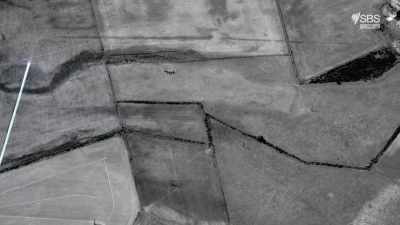 One camp in particular
caught St Joseph's eye. - Scotland from the Sky