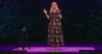 One day,
I was looking through my VHS tapes, - Leanne Morgan: I'm Every Woman