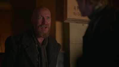 One hand, two hand, what's the difference?
Am I the only one here with timber? - The Artful Dodger