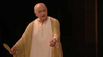 One knows not at what ward you lie - RSC Live: Troilus and Cressida