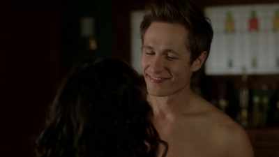 ♪ One love come together ♪ - Pretty Little Liars: The Perfectionists