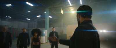 One more group.
One, two... One more. - Jade