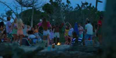 One more, let's go! Let's go! Let's go! - Outer Banks
