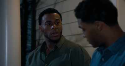 One more thing, actually,
I wanted to ask you, um... - A Madea Family Funeral