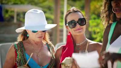 One more thing,
because my girl is so amazing, - The Real Housewives Ultimate Girls Trip