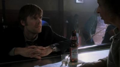 - One more?
- Yeah. - Six Feet Under
