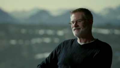 -: One of the guys was he had no reason... - Inside the Mind of a Con Artist
