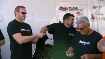 One of them's got a star,
I don't know - Street Outlaws No Prep Kings Team Attack