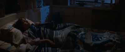 One one-thousand, two one-thousand, three one.. - Poltergeist