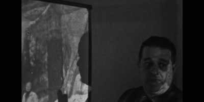 One photo gave an initial
impression of a stranger - The Murders at Starved Rock