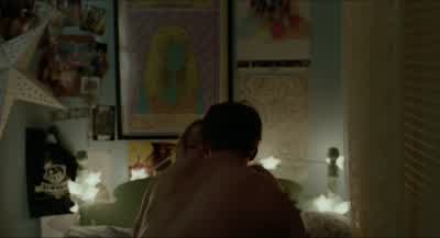 One second please. - Manchester by the Sea