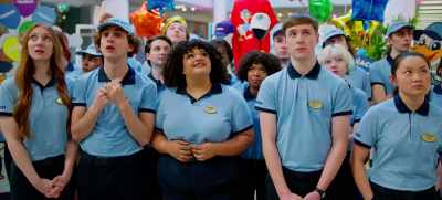 One-stop shopping and eating,
everything you need at your fingertips. - Wreck
