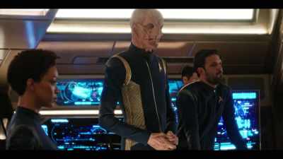 One that has to physically beam over? - Star Trek: Discovery