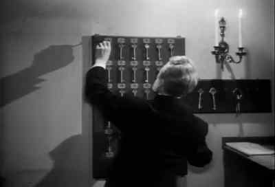 One .. two .. buckle .. my .. shoe. - The Woman in White