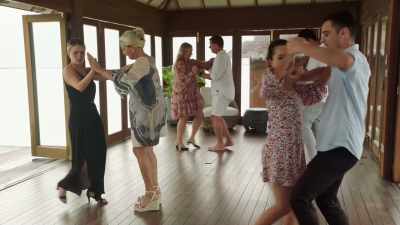One and two,
three and four, - Love in the Maldives