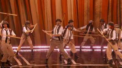 ♪ One, two, three, four♪ - Dick Van Dyke: 98 Years of Magic
