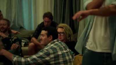 ♪ One two three, one
two three, drink ♪ - Five Bedrooms