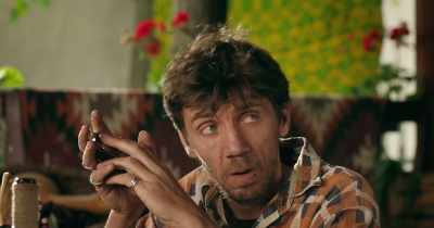 Onion, am I drunk or did he just say
that he's getting married? - Ramon
