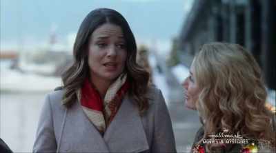 Only you can figure out
what happens next, honey - A Godwink Christmas