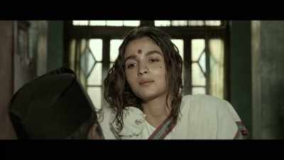 Only two reels are enough
for me to finish Razia! - Gangubai Kathiawadi