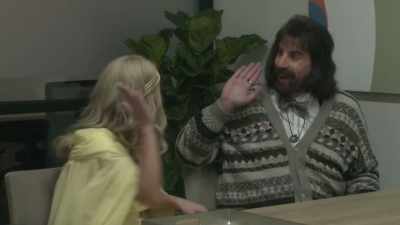- Ooh.
- Ah! - Borat Subsequent Moviefilm